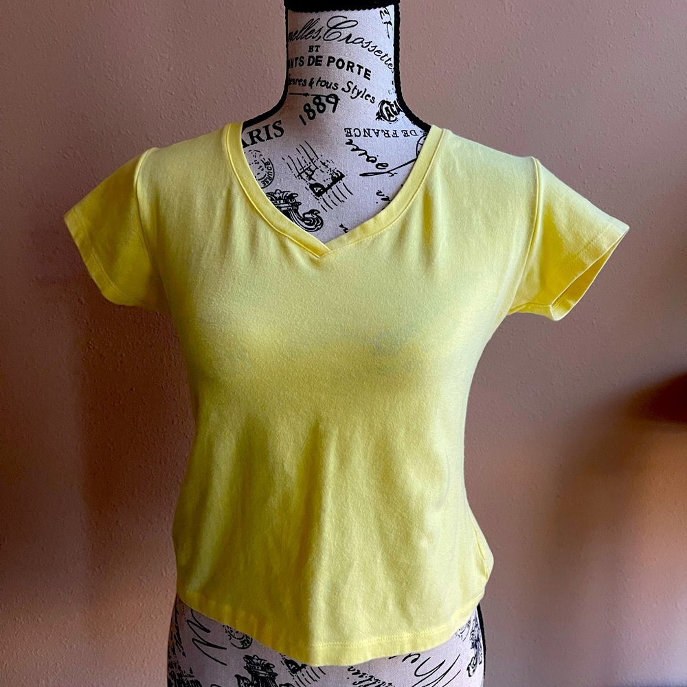 Jr’s no boundaries semi cropped top